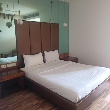 Purple Inn Mysore Ngoại thất bức ảnh