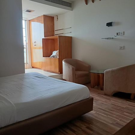Purple Inn Mysore Ngoại thất bức ảnh
