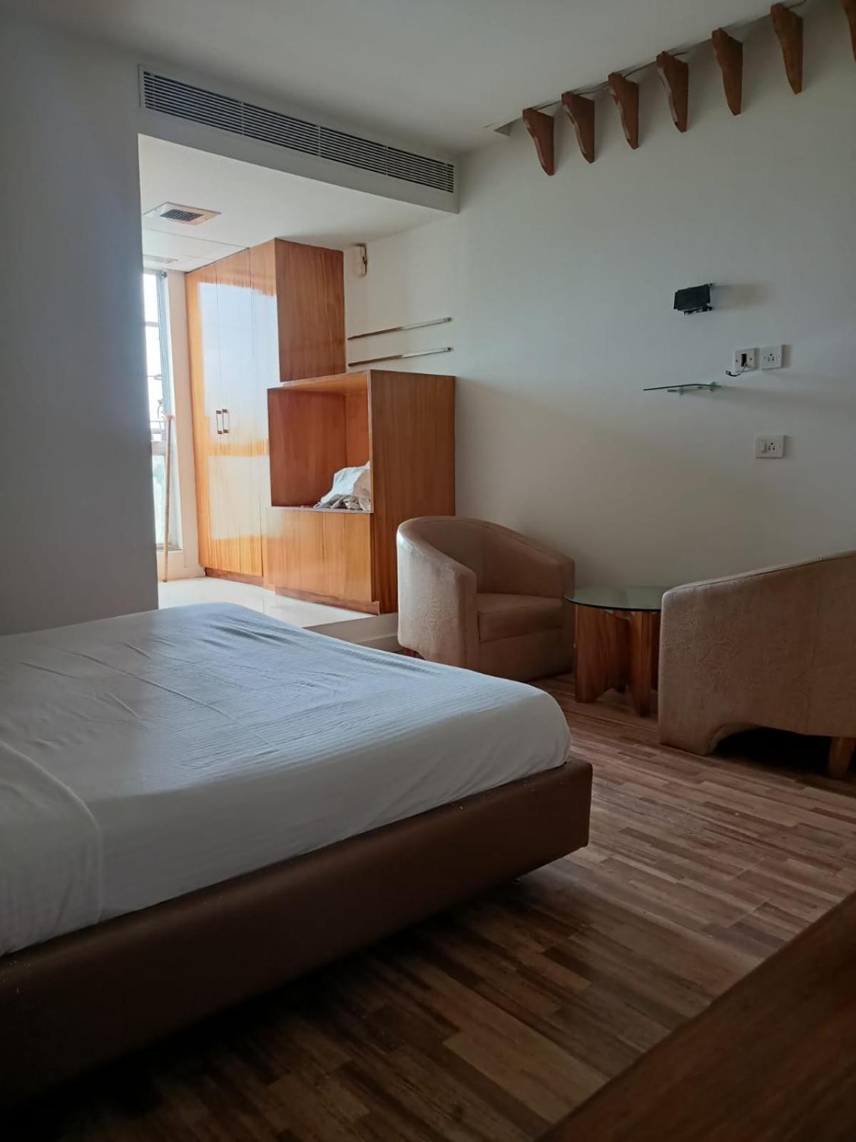 Purple Inn Mysore Ngoại thất bức ảnh